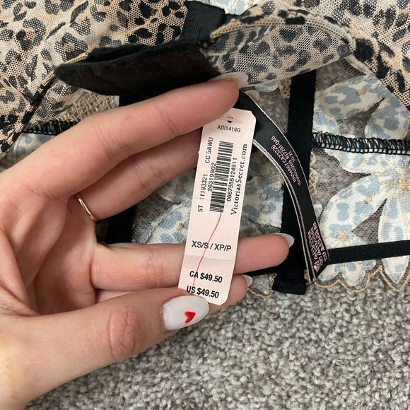 NWT Victorias Secret Embroidered Floral Lace Strapless Bra - Picture 6 of 8